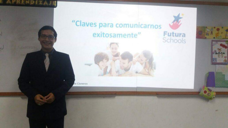 imagen portada Escuela de padres- Claves para comunicarnos exitosamente
