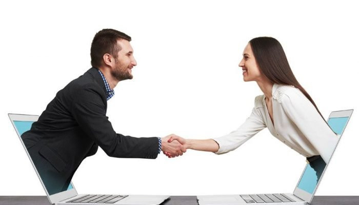 imagen portada "Servicio 180°" Cómo crear experiencias memorables para clientes leales