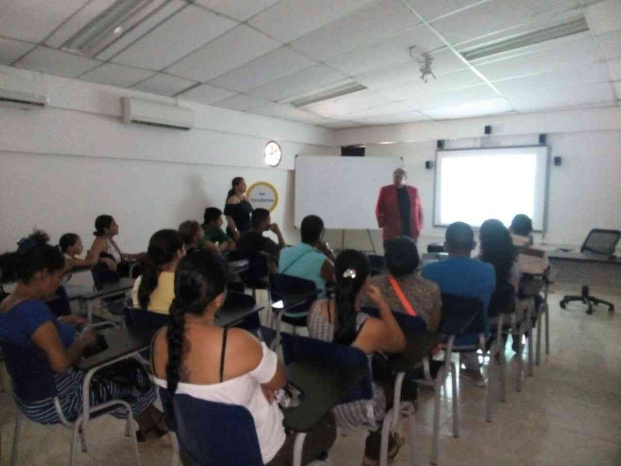 Foto portada Conferencia taller área educativa: nuestros hijos