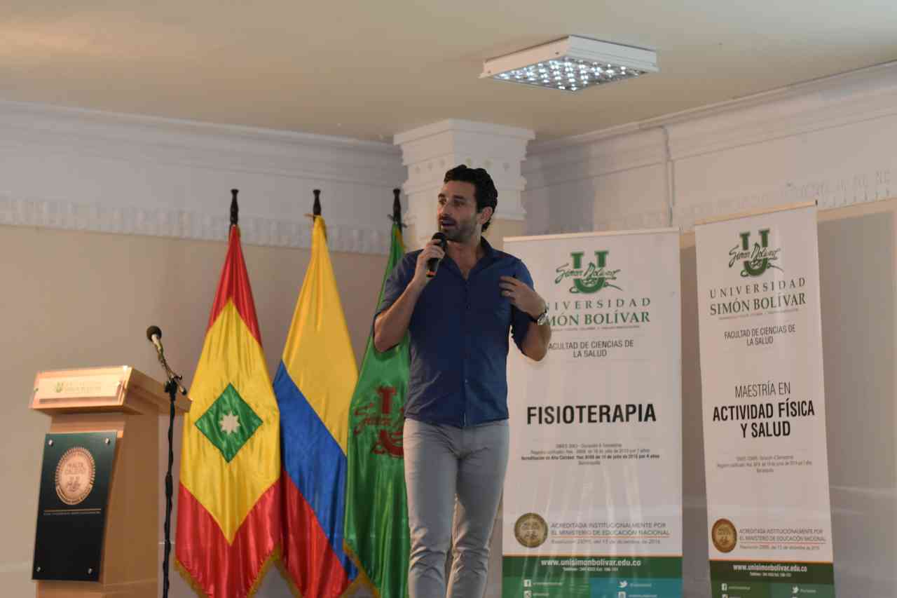imagen portada SmarTalk - Conferencia orientada a jóvenes de colegio y universitarios