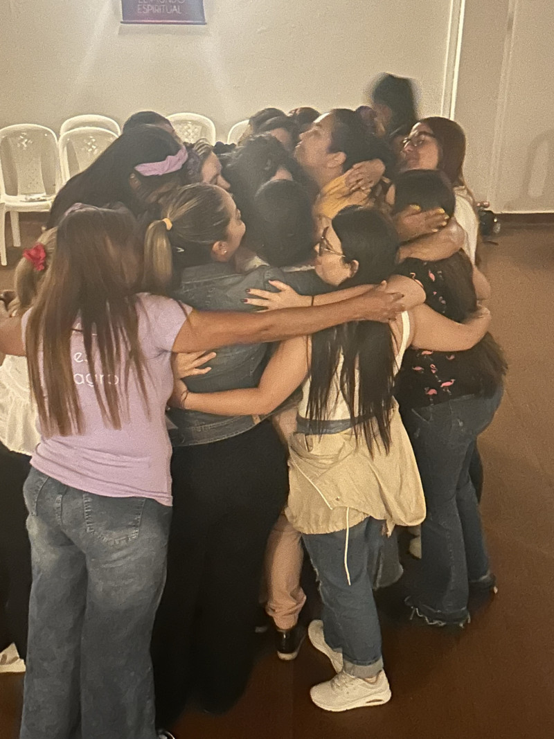 imagen portada Encuentro vivencial de mujeres