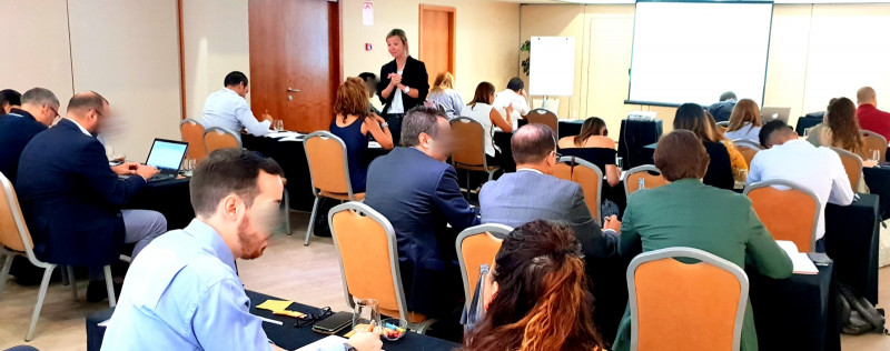 imagen portada CLASE DE DESIGN THINKING 4 MARKETING