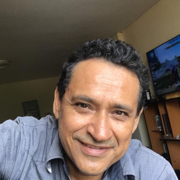 foto perfil Javier Salvador Adrianzén Lopez