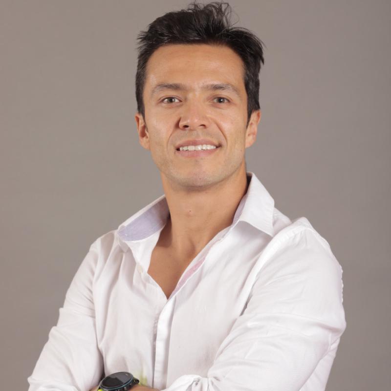 Foto de perfil de Roberto Suarez Shool 