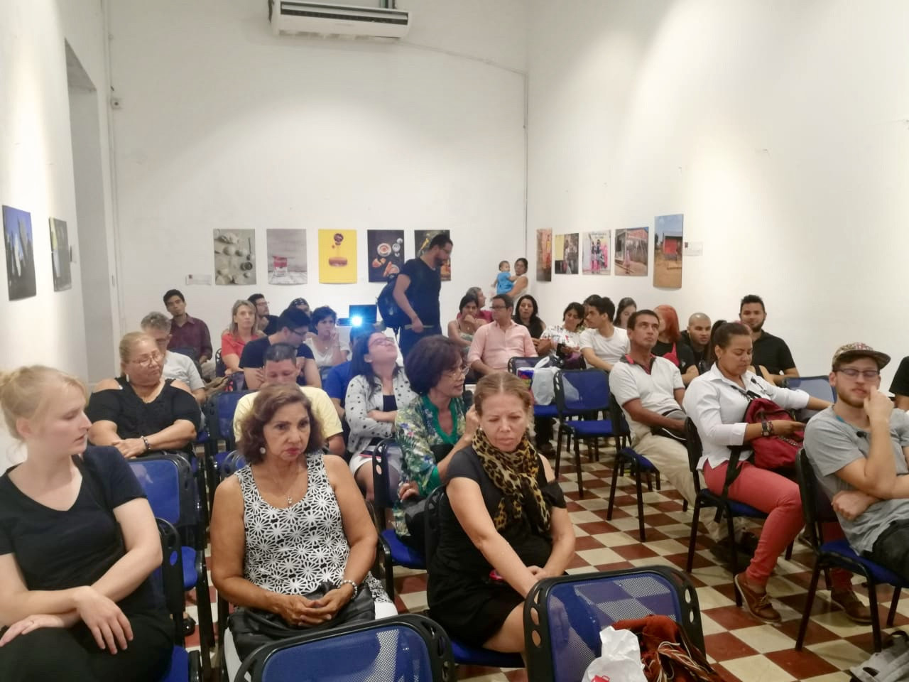 Galeria de Alexander Almeri Portal