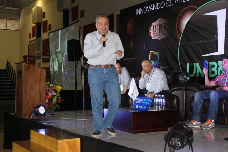 Galeria de César Enríquez Morán