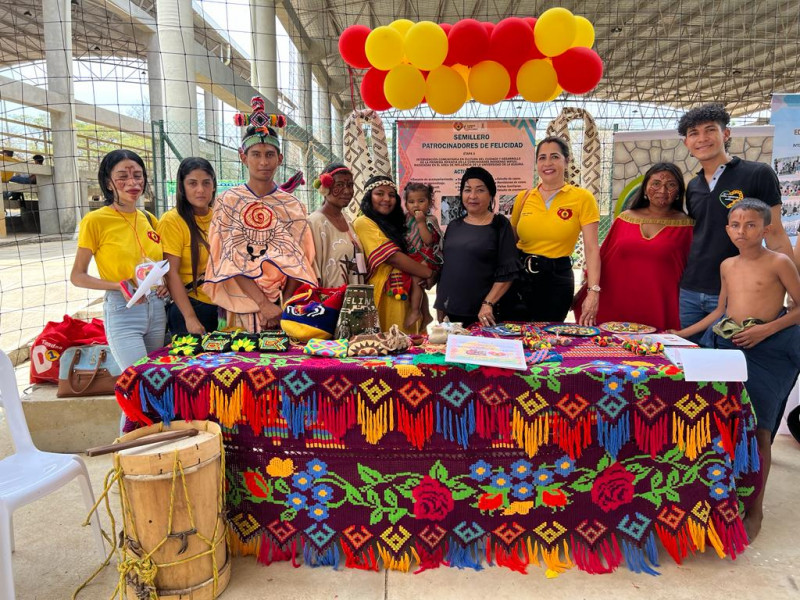 Galeria de GLENIA OÑATE DIAZ