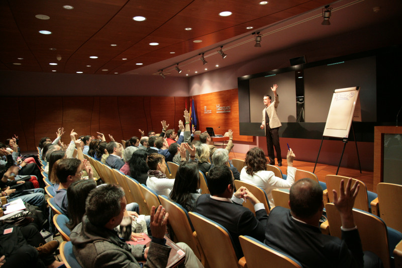Galeria de IÑIGO SAENZ DE URTURI