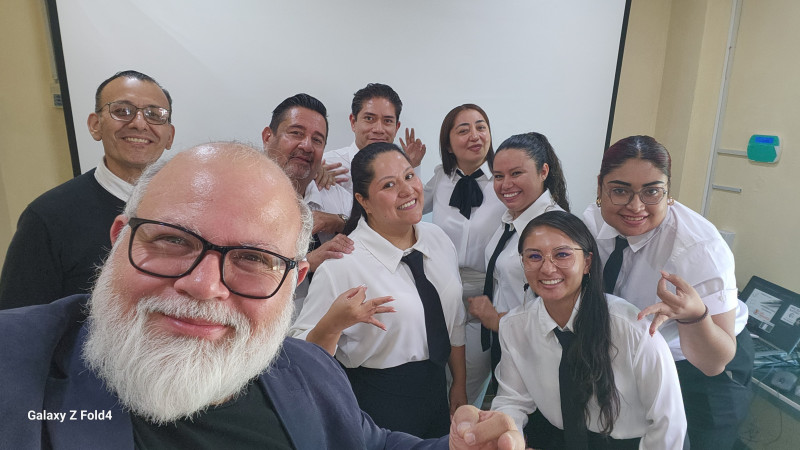 Galeria de L. Miguel Uribe Maeda El Serviciólogo®