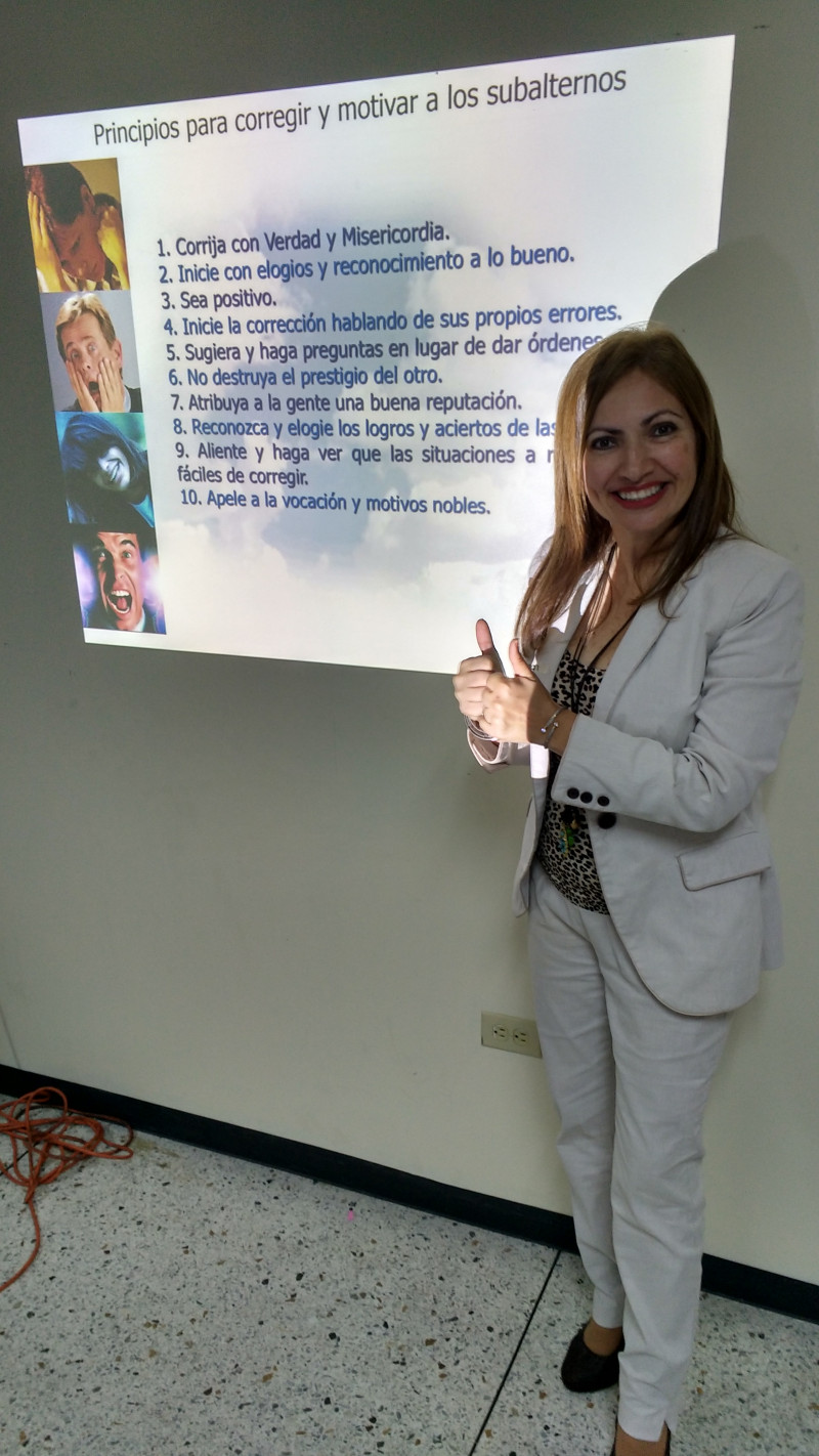Galeria de Lirman Flores