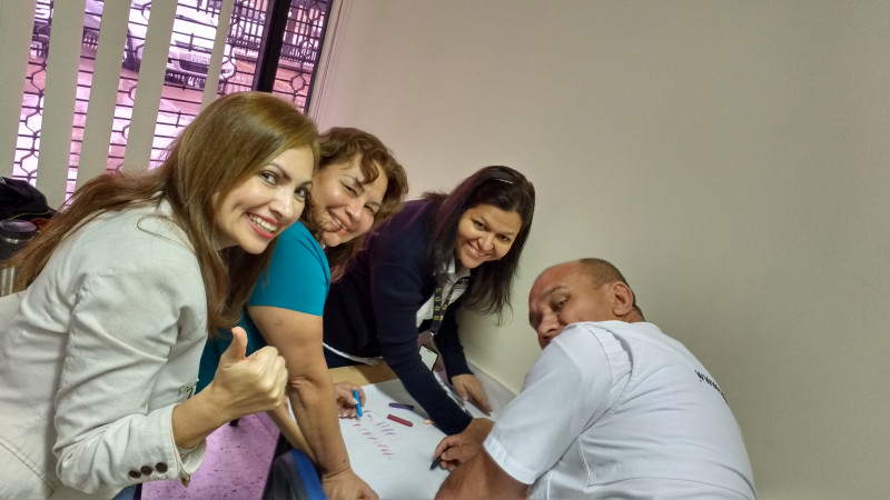 Galeria de Lirman Flores