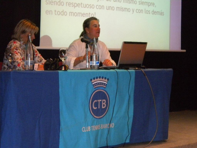 Galeria de Maria Zapata Vila
