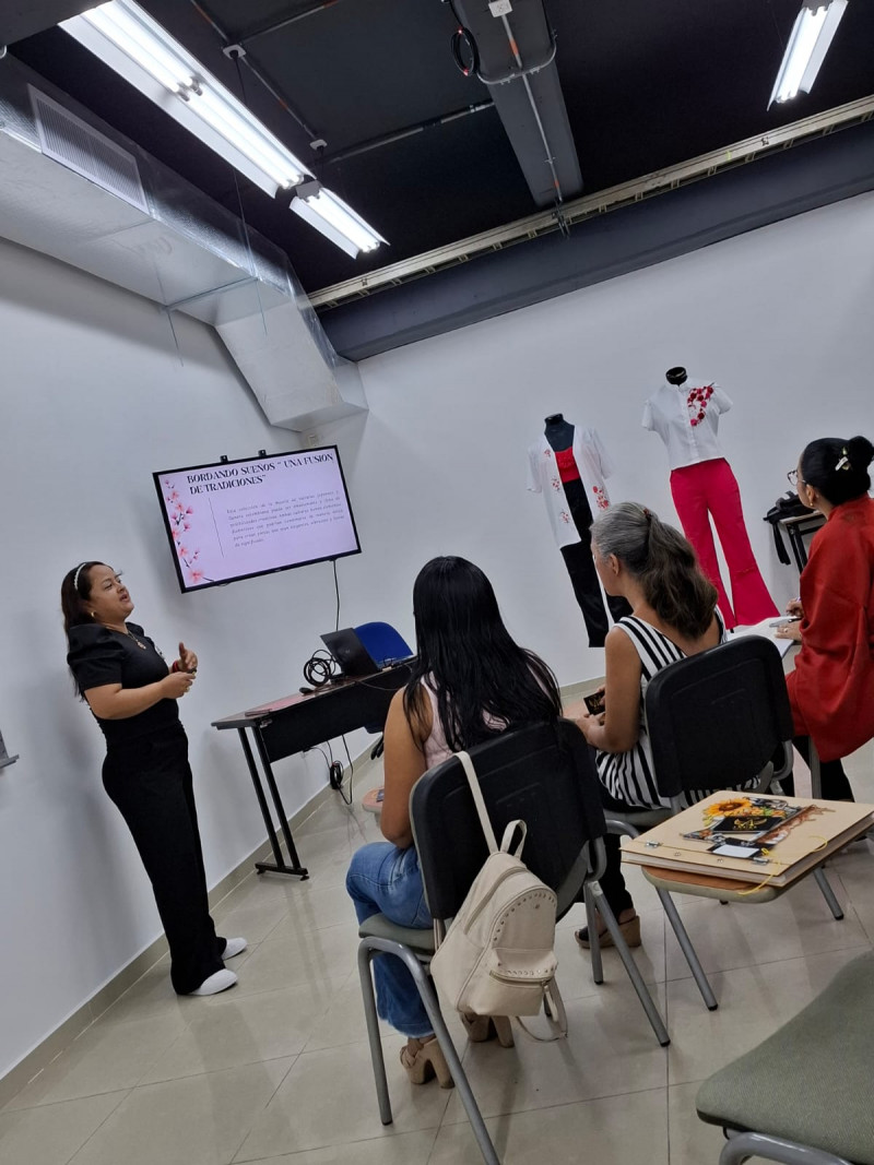 Galeria de Mónica Escobar - Kymoni